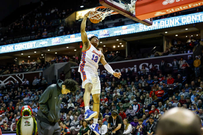 Bass Pro Tournament of Champions Missouri boys basketball dunk contest January 13 2024 Nate Latsch 25452